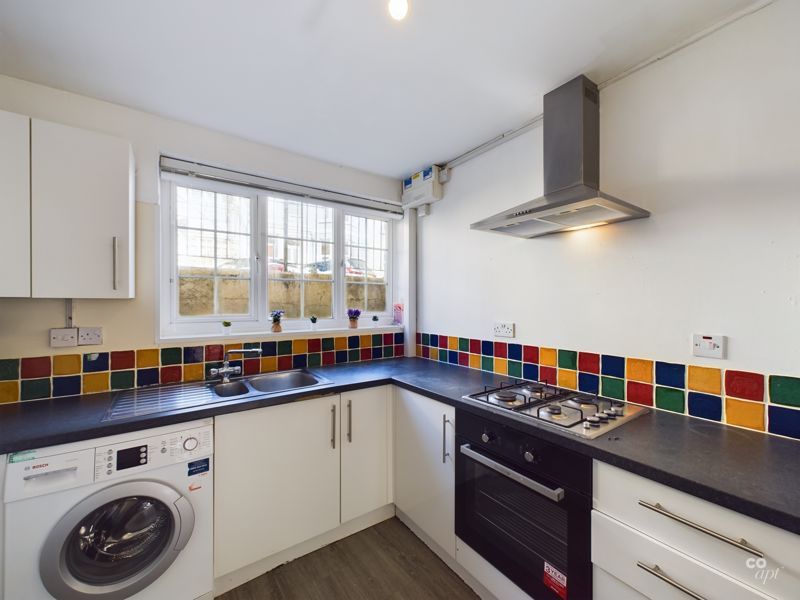 Property photo 2 of 14 Kitchen Area