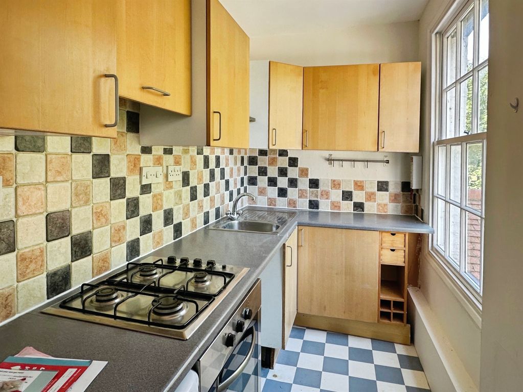 Property photo 3 of 12