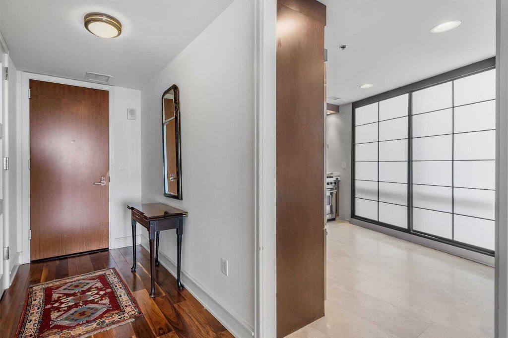 Property photo 2 of 17 <Alttext/>