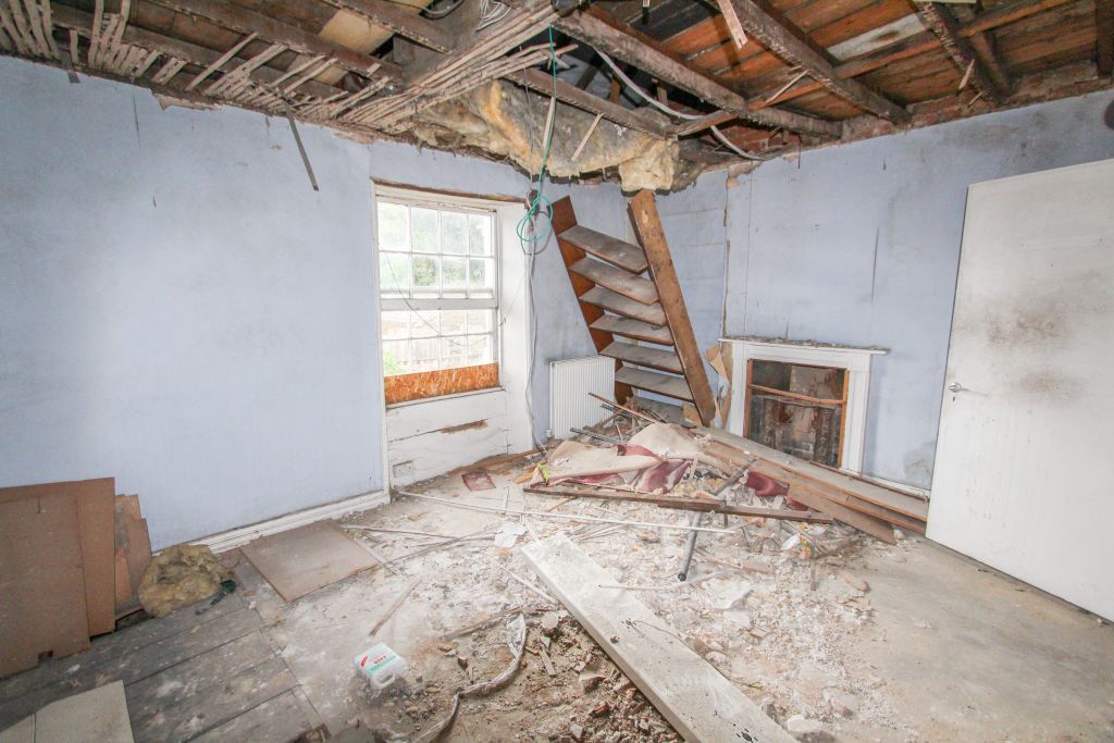 Property photo 3 of 7