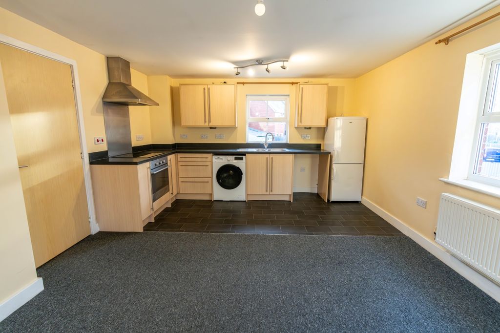 Property photo 3 of 8 Photo