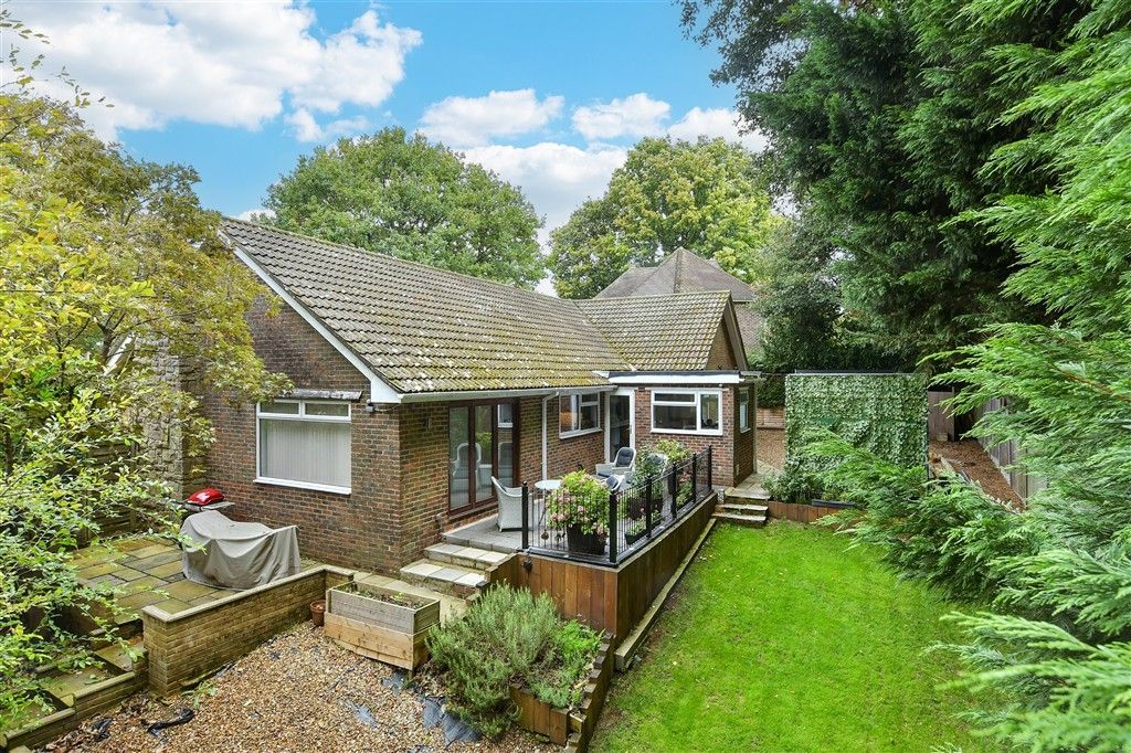 Property photo 2 of 19 External (Brochure)
