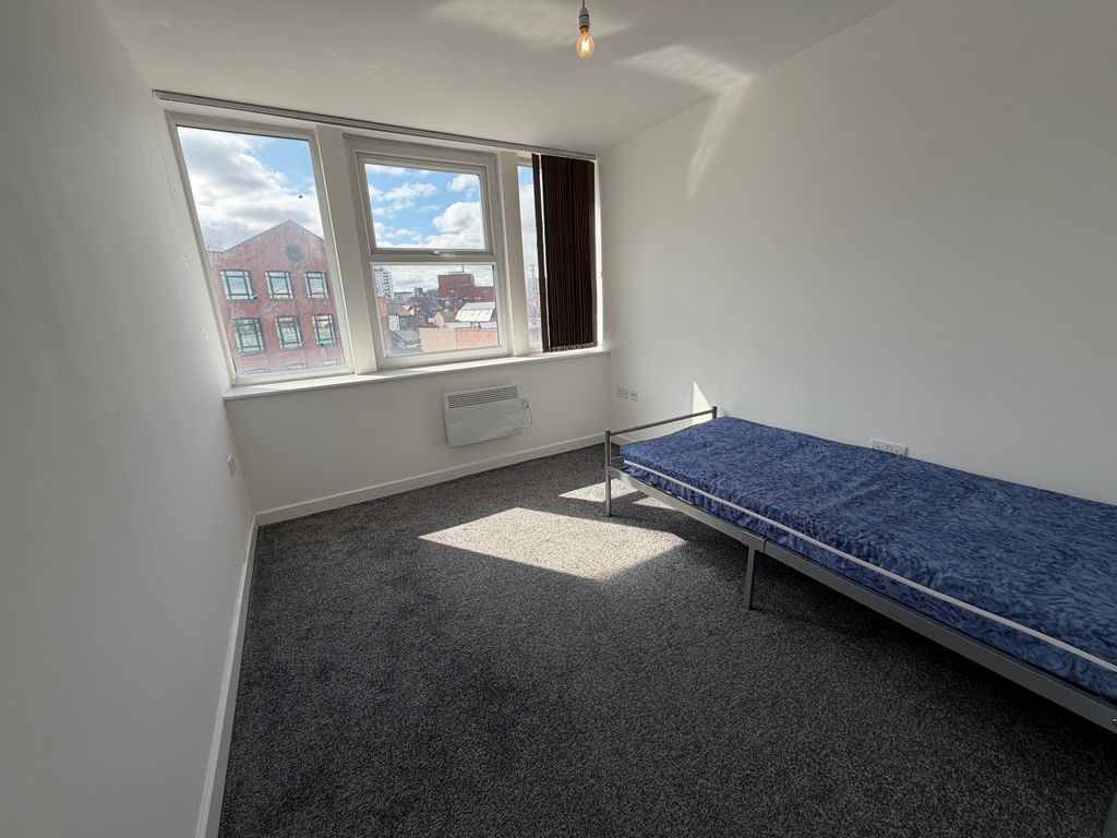 Property photo 3 of 7 4