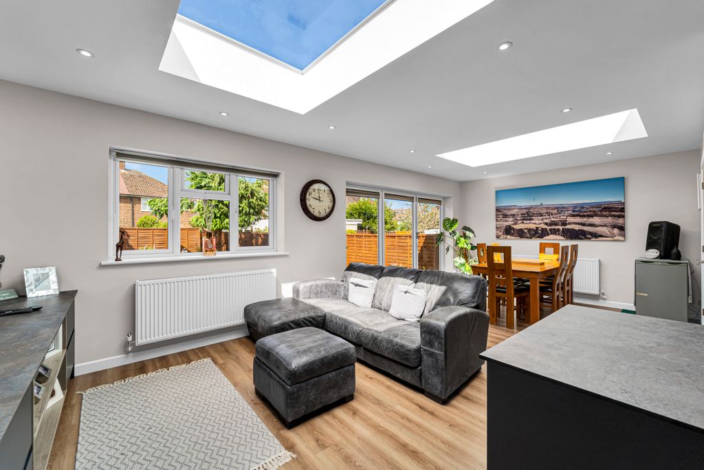 Property photo 1 of 15 Dsc01322