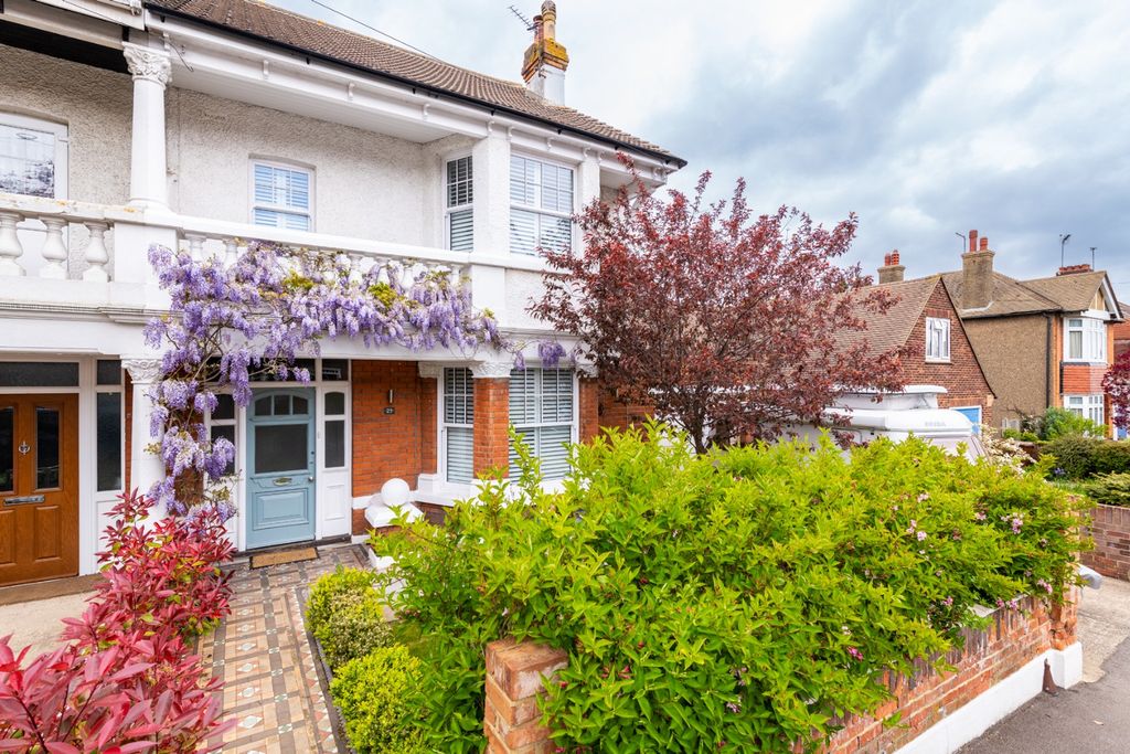 Property photo 1 of 23 1463704