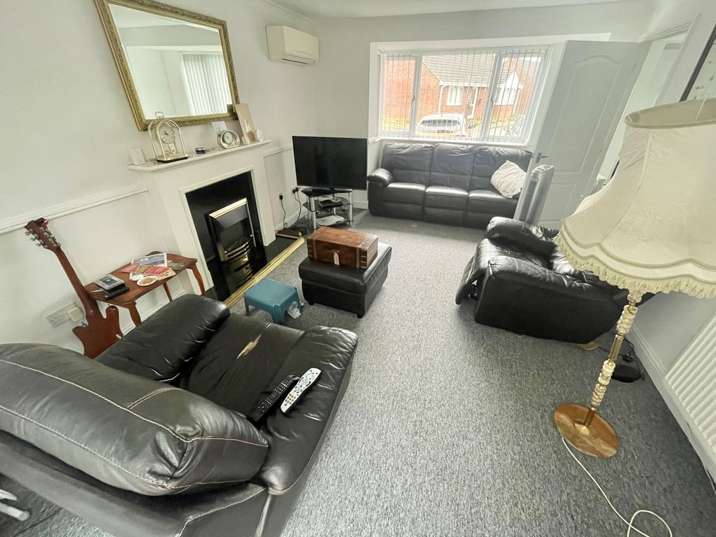 Property photo 2 of 12 View