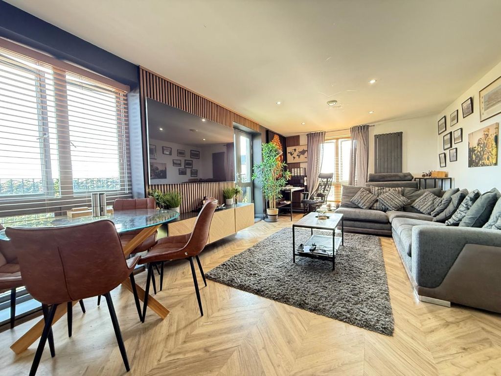 Property photo 2 of 11 10.Jpg