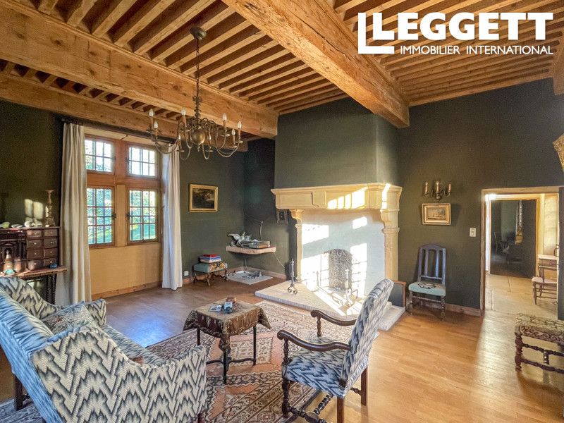 Property photo 3 of 10