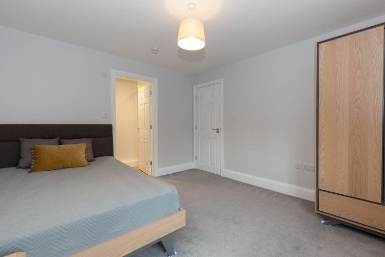 Property photo 1 of 6 236774