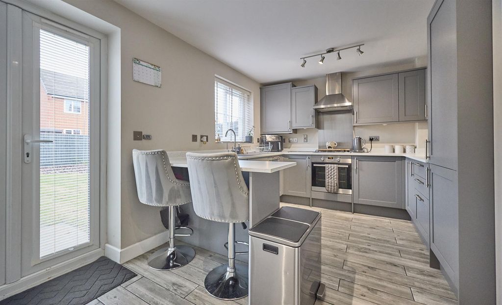 Property photo 2 of 11 Re Fitted Dining Kitchen To Rear