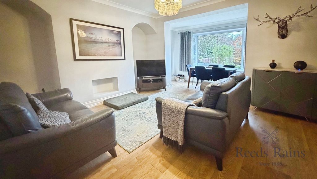 Property photo 2 of 14 Pbox-Img.Jpg