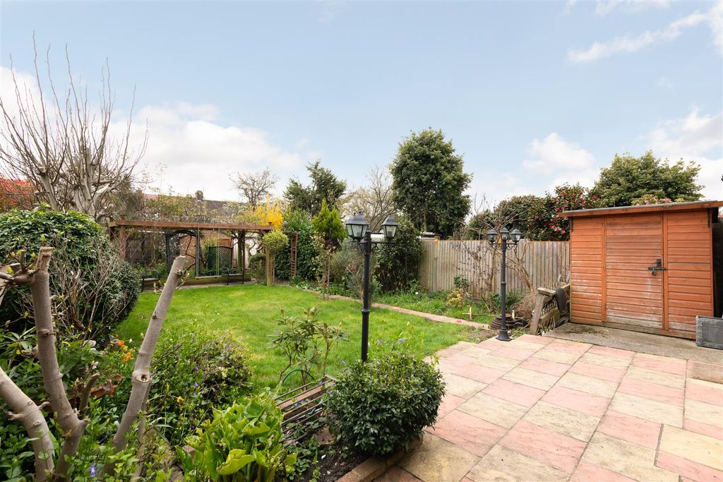 Property photo 2 of 22 Chase 14.Jpg