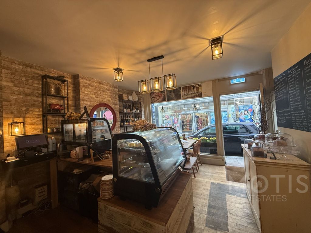 Property photo 3 of 13 Photo 4