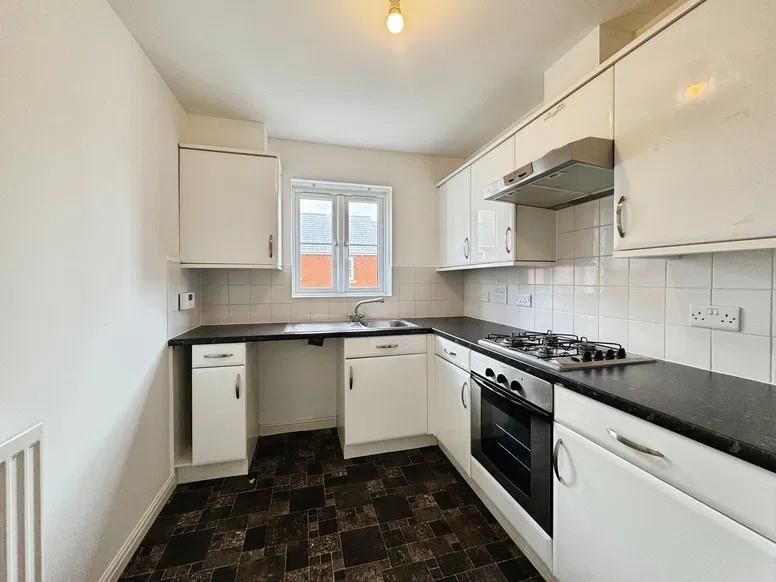 Property photo 1 of 8 92 H K.Jpg