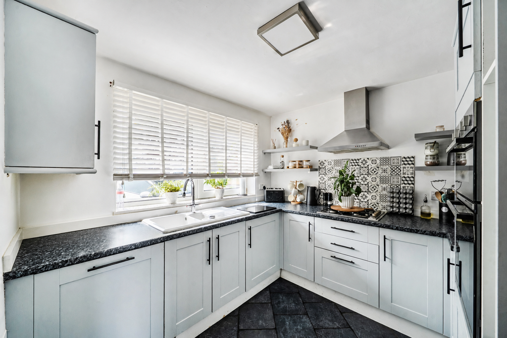Property photo 3 of 21 Adc7c6A472Ef4A7581Cf673244B5A5E1