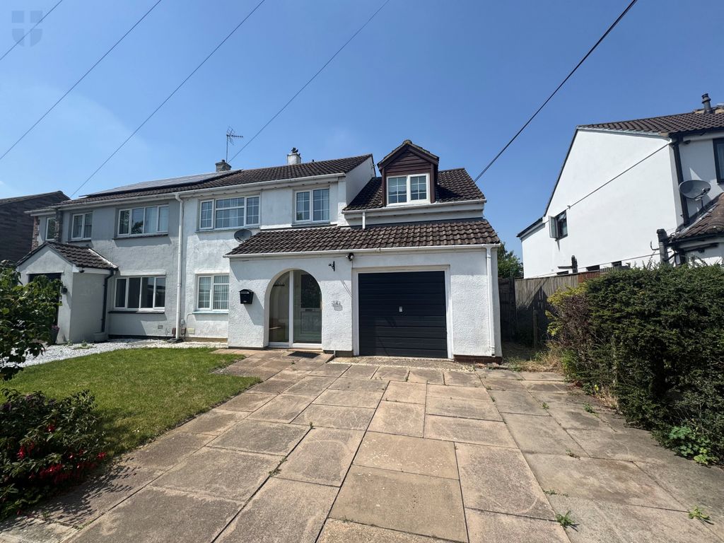 Property photo 1 of 19 Ivinghoe