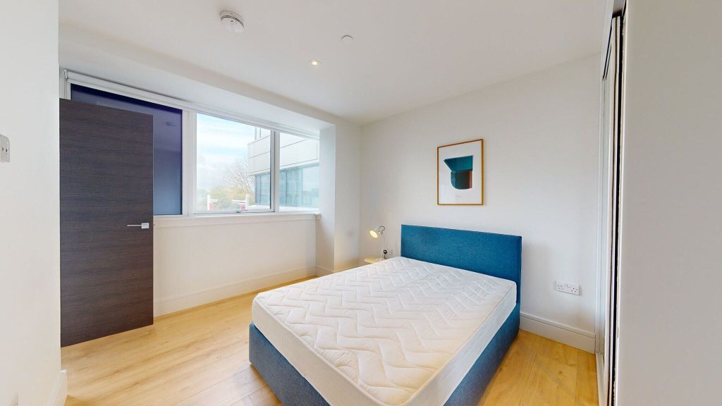 Property photo 3 of 20 Bedroom