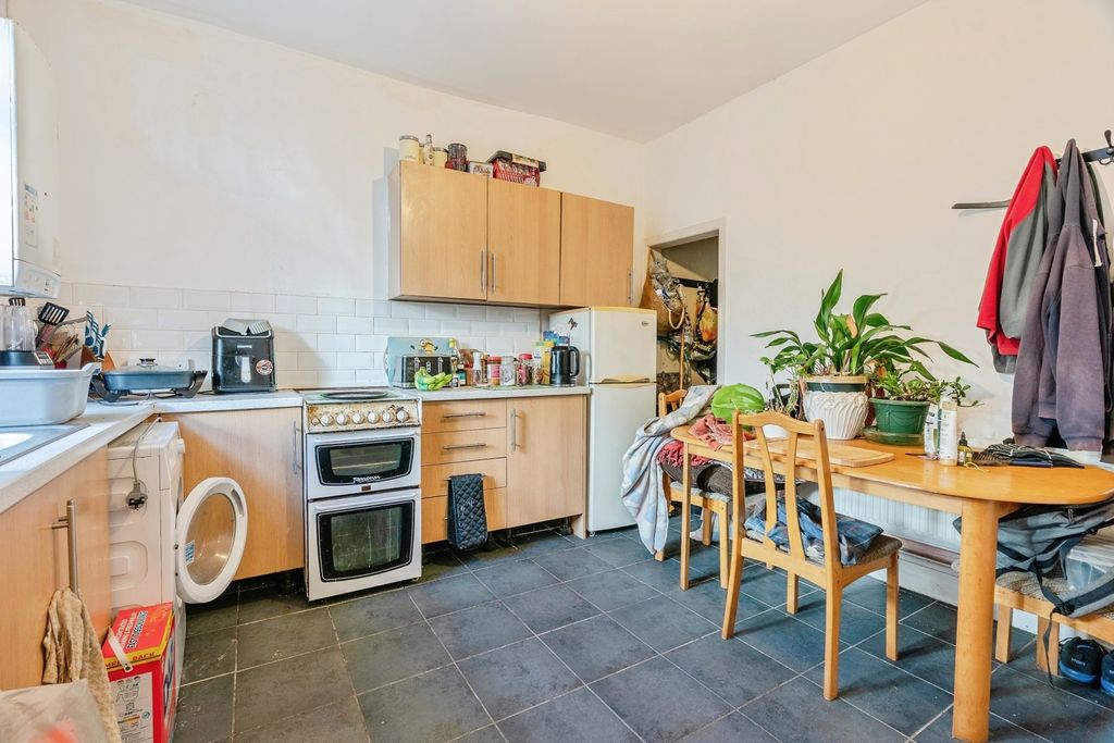 Property photo 2 of 9 Pbox-Img.Jpg