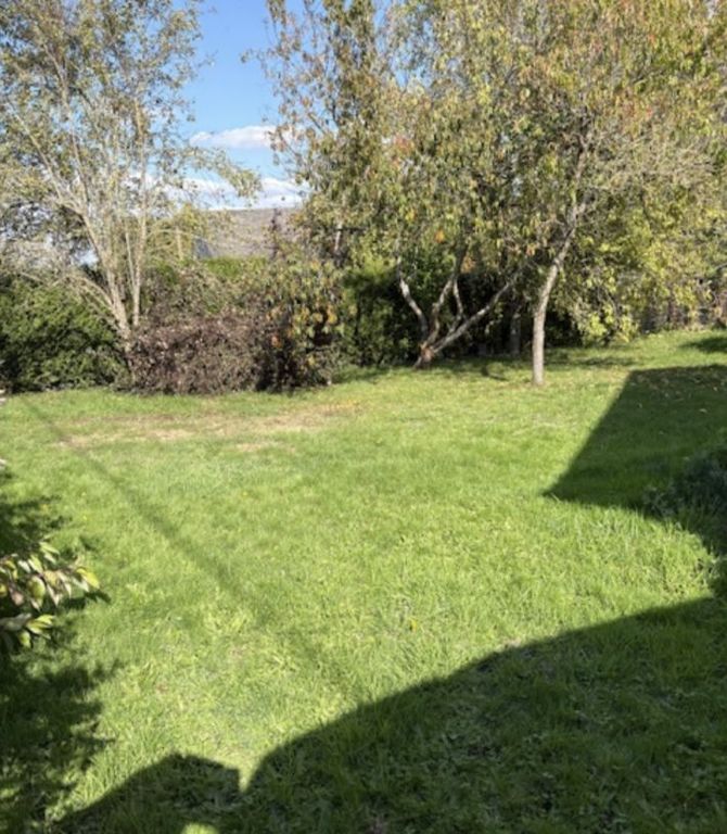 Property photo 2 of 5