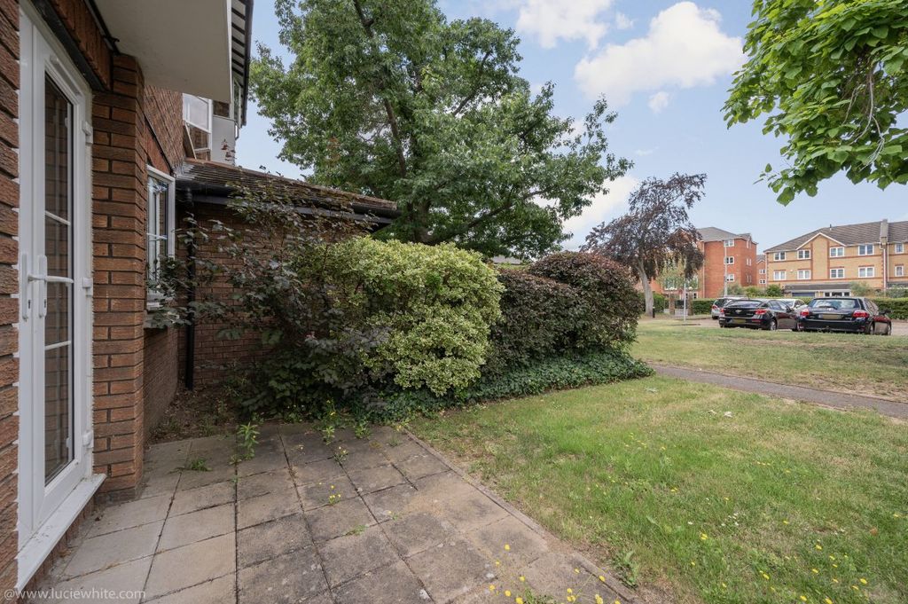 Property photo 3 of 8