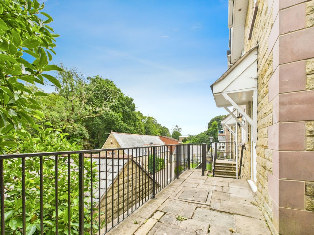 Property photo 2 of 26
