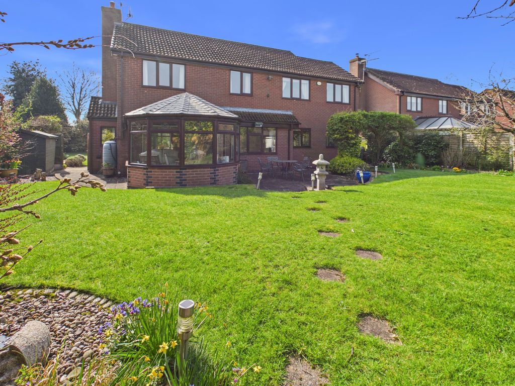 Property photo 3 of 31