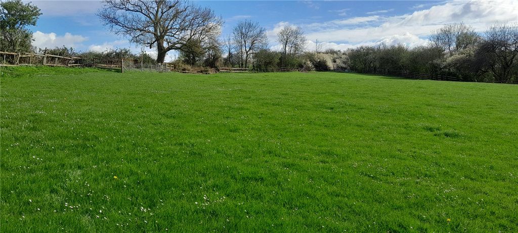 Property photo 2 of 7 Picture No. 02