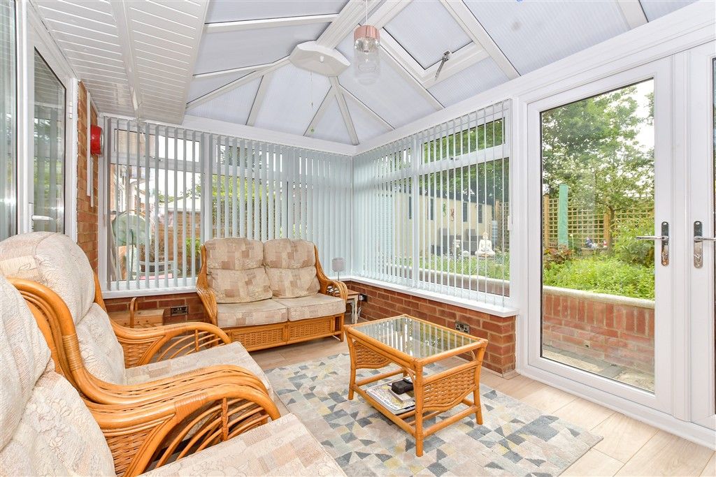 Property photo 2 of 16 Conservatory