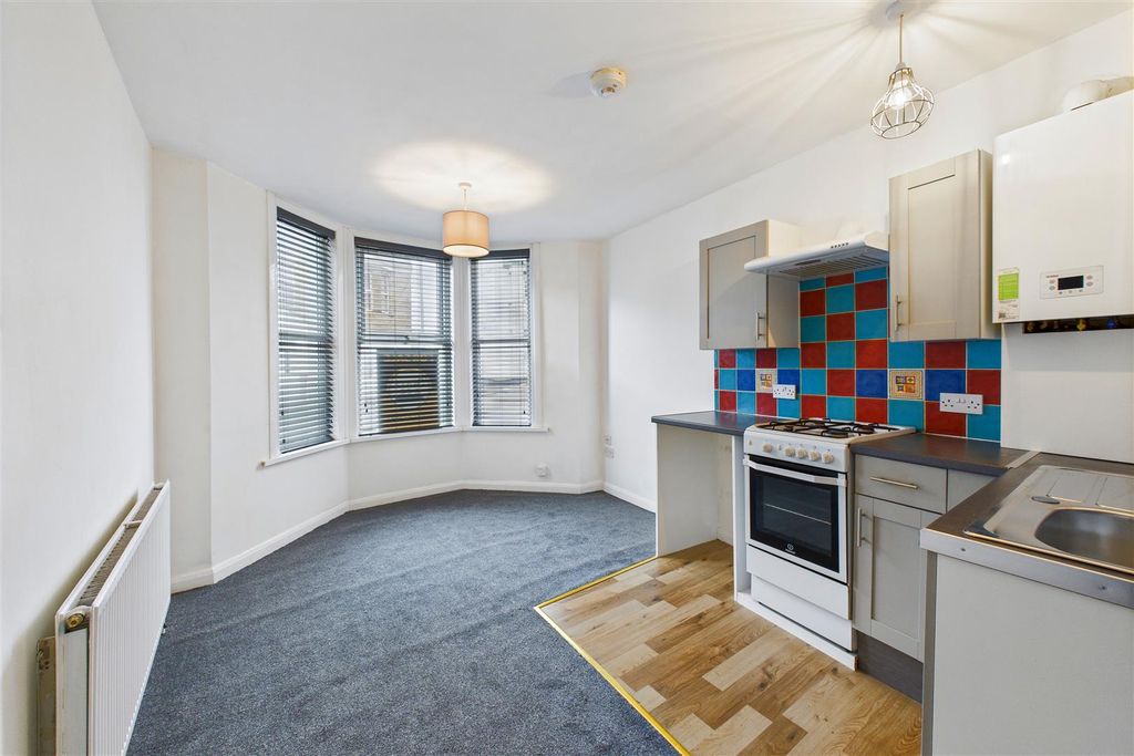 Property photo 2 of 10 Kitchen/Living Room