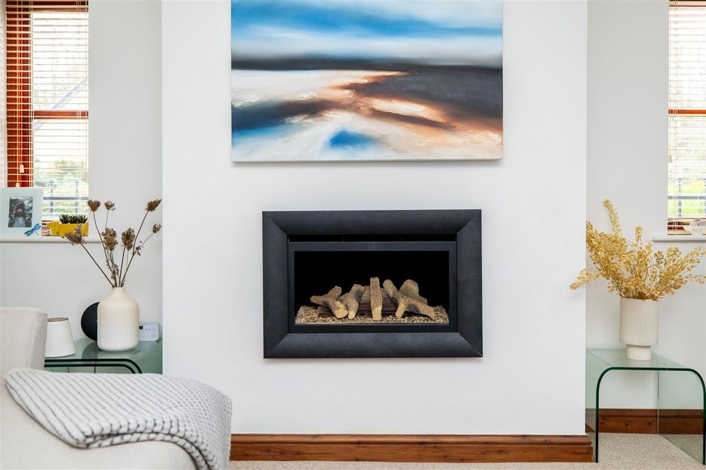 Property photo 3 of 22 Fireplace