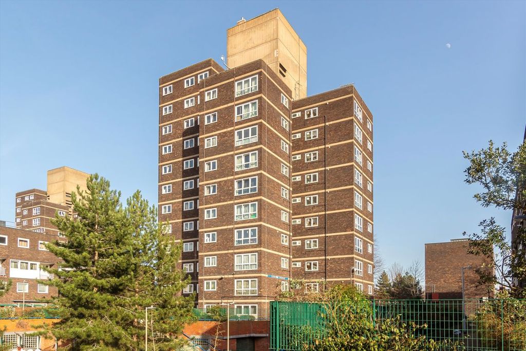 Property photo 1 of 2