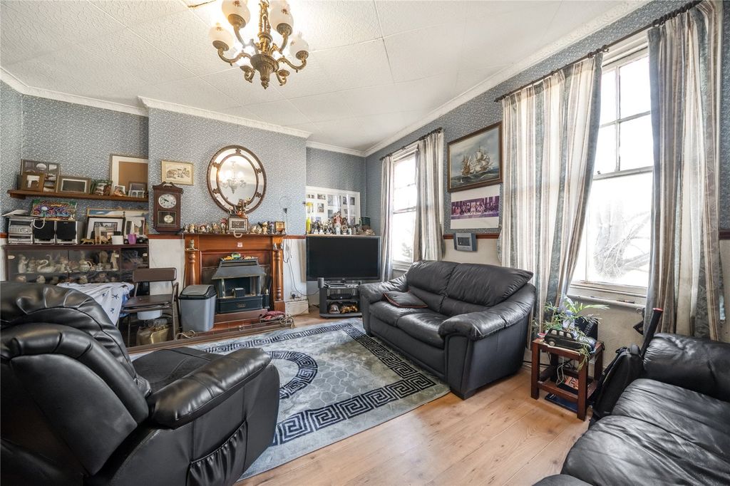 Property photo 2 of 13 Picture No. 12