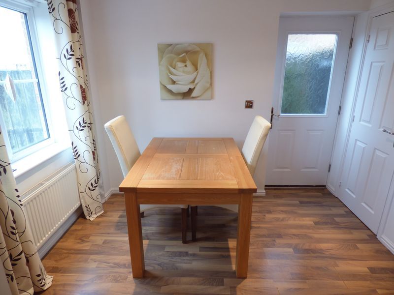 Property photo 3 of 6 Dining Area