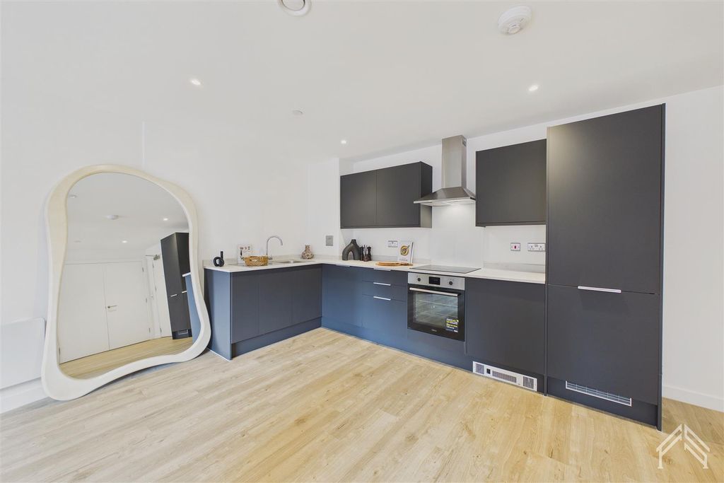 Property photo 3 of 18 3.Jpg