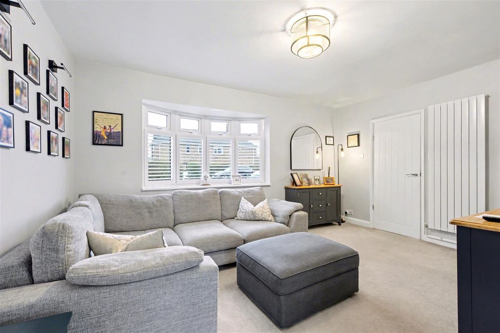 Property photo 2 of 20 Lounge_3.Jpeg