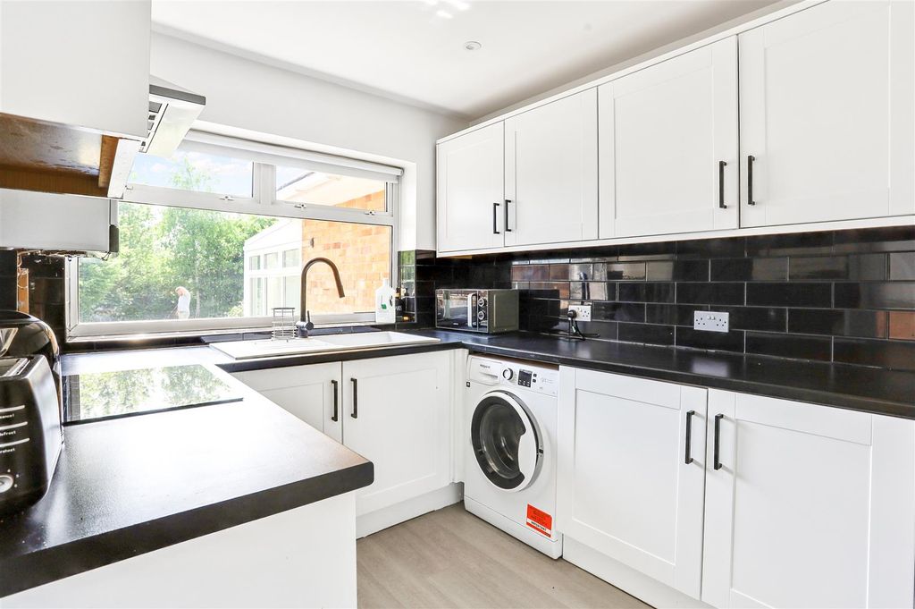 Property photo 2 of 13 Kit1.Jpg