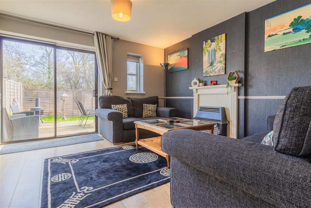 Property photo 3 of 16