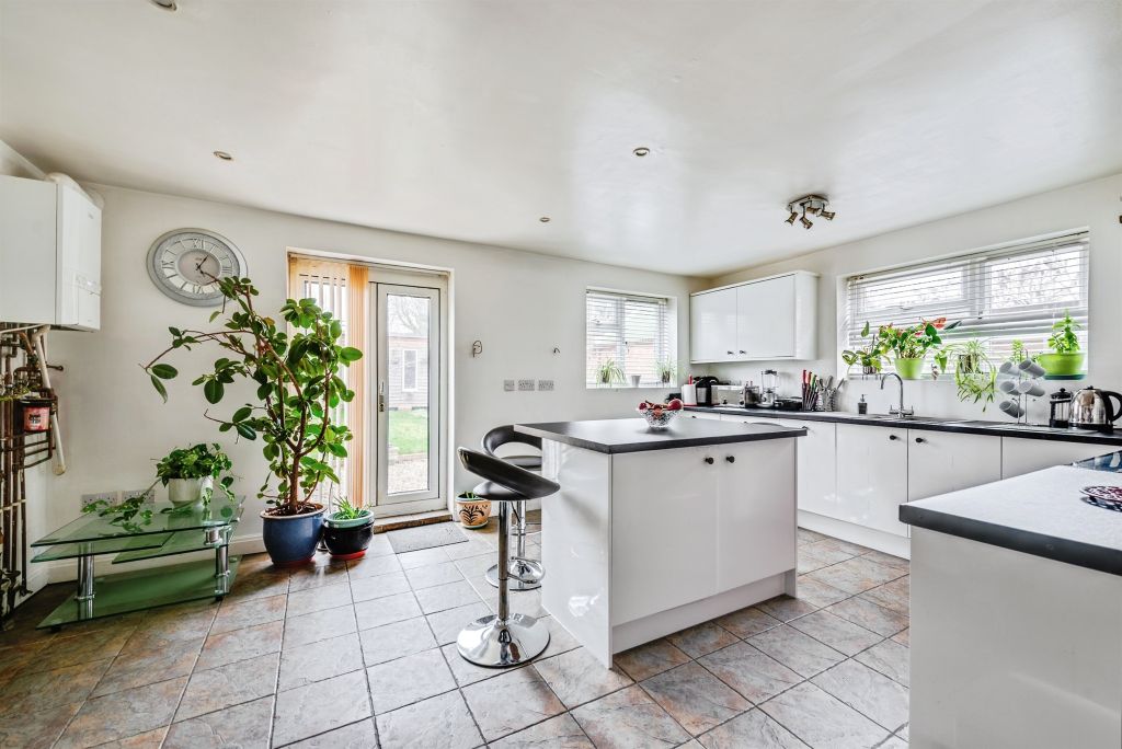 Property photo 3 of 22