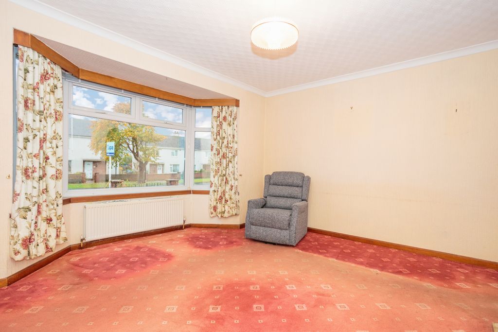 Property photo 2 of 28 Living Room