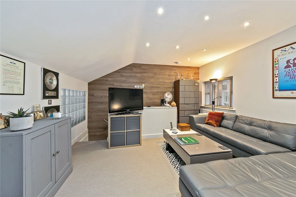 Property photo 3 of 8 Picture No. 3