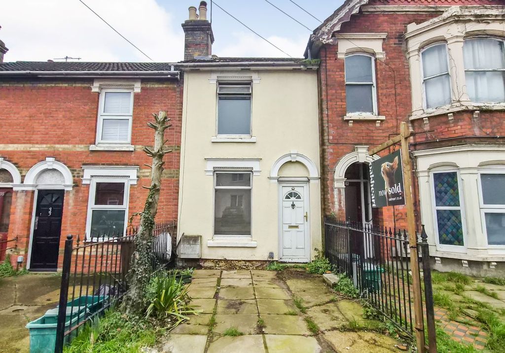 Property photo 1 of 12