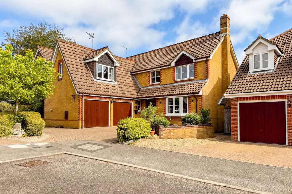 Property photo 1 of 36