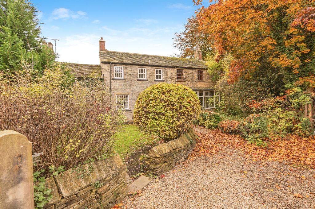 Property photo 2 of 14