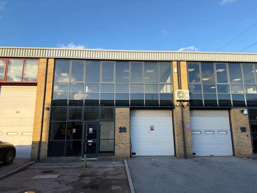 Property photo 1 of 7 Photo 5