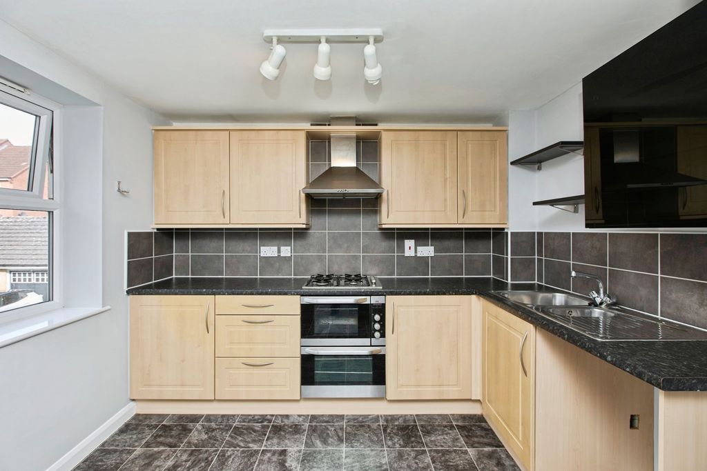 Property photo 3 of 26 Pbox-Img.Jpg