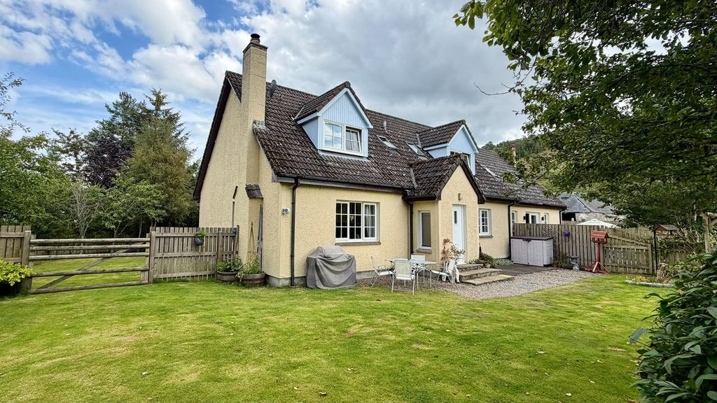 Property photo 2 of 48