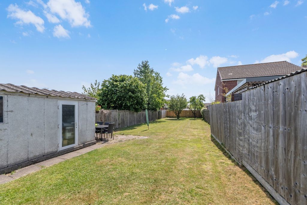Property photo 2 of 18