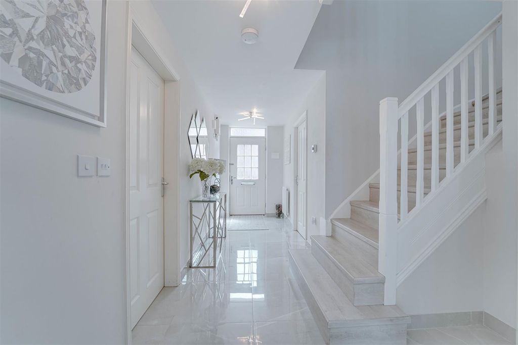 Property photo 2 of 23 Bendish Ln, Bottisham-16.Jpg