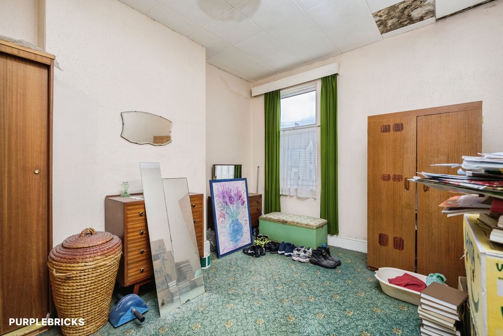 Property photo 3 of 25