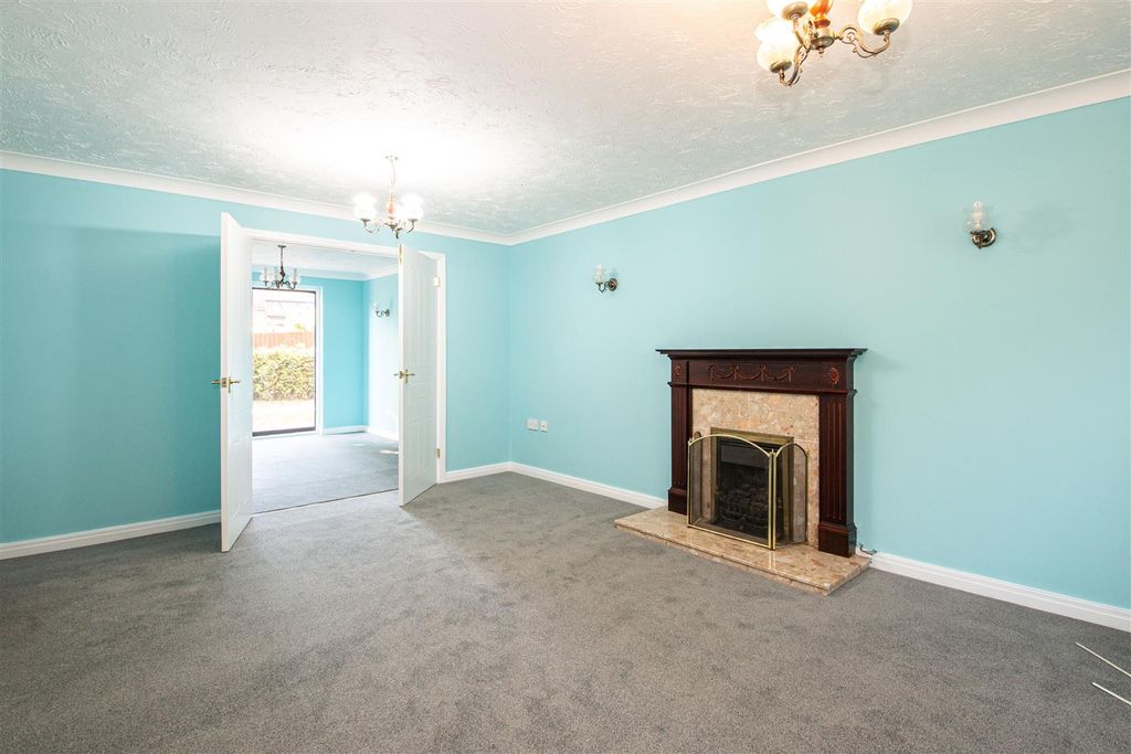 Property photo 3 of 17 49 Eger_3.Jpg